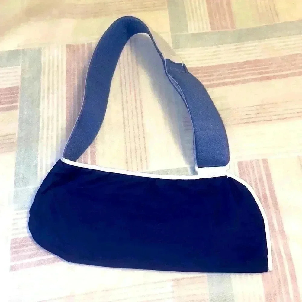 Arm sling for after  surgery/injury time Clean and Washed